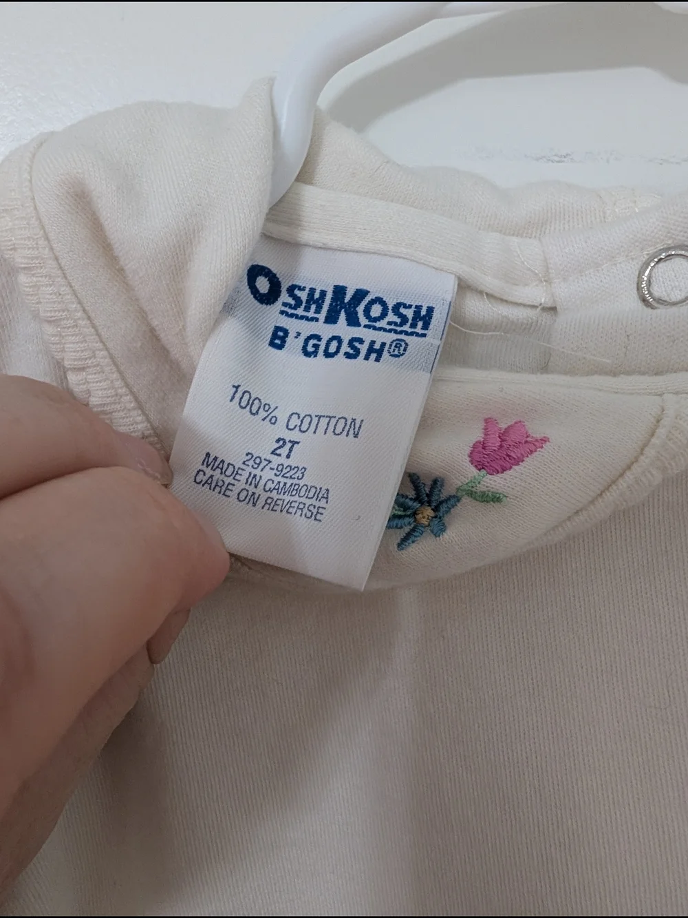 Vintage OshKosh B'gosh Cream Long-Sleeve Top with Embroidered Peter Pan Collar